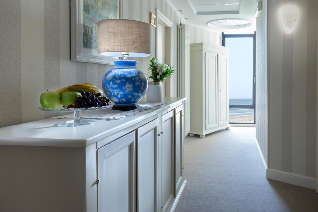 Hotel Admiral - On The Beach Riccione Luaran gambar