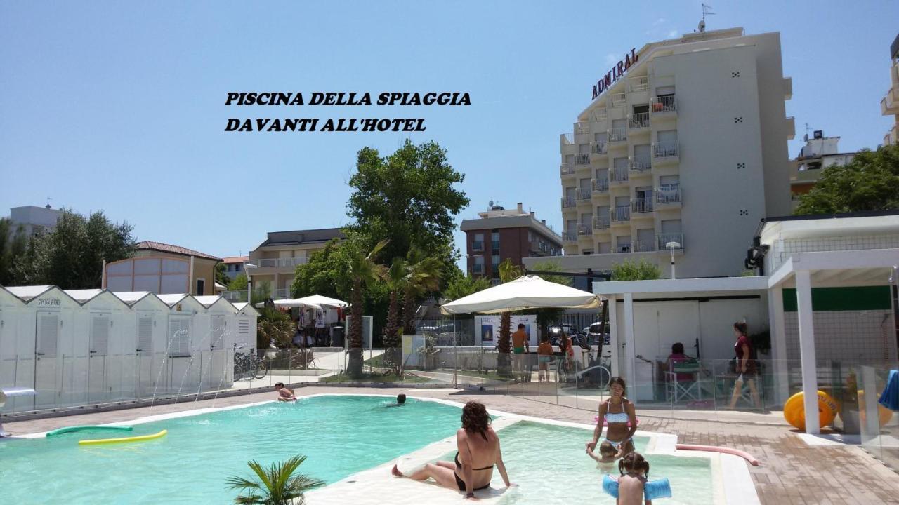 Hotel Admiral - On The Beach Riccione Luaran gambar
