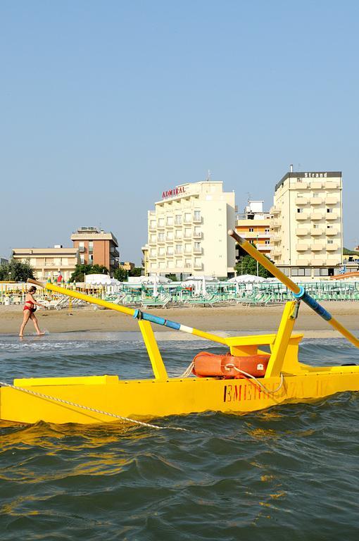 Hotel Admiral - On The Beach Riccione Luaran gambar